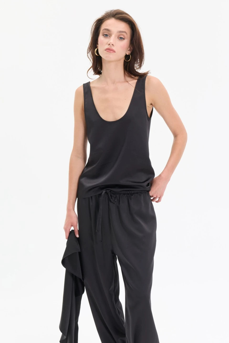 AFTERLIGHT SİYAH SATEN TANK TOP