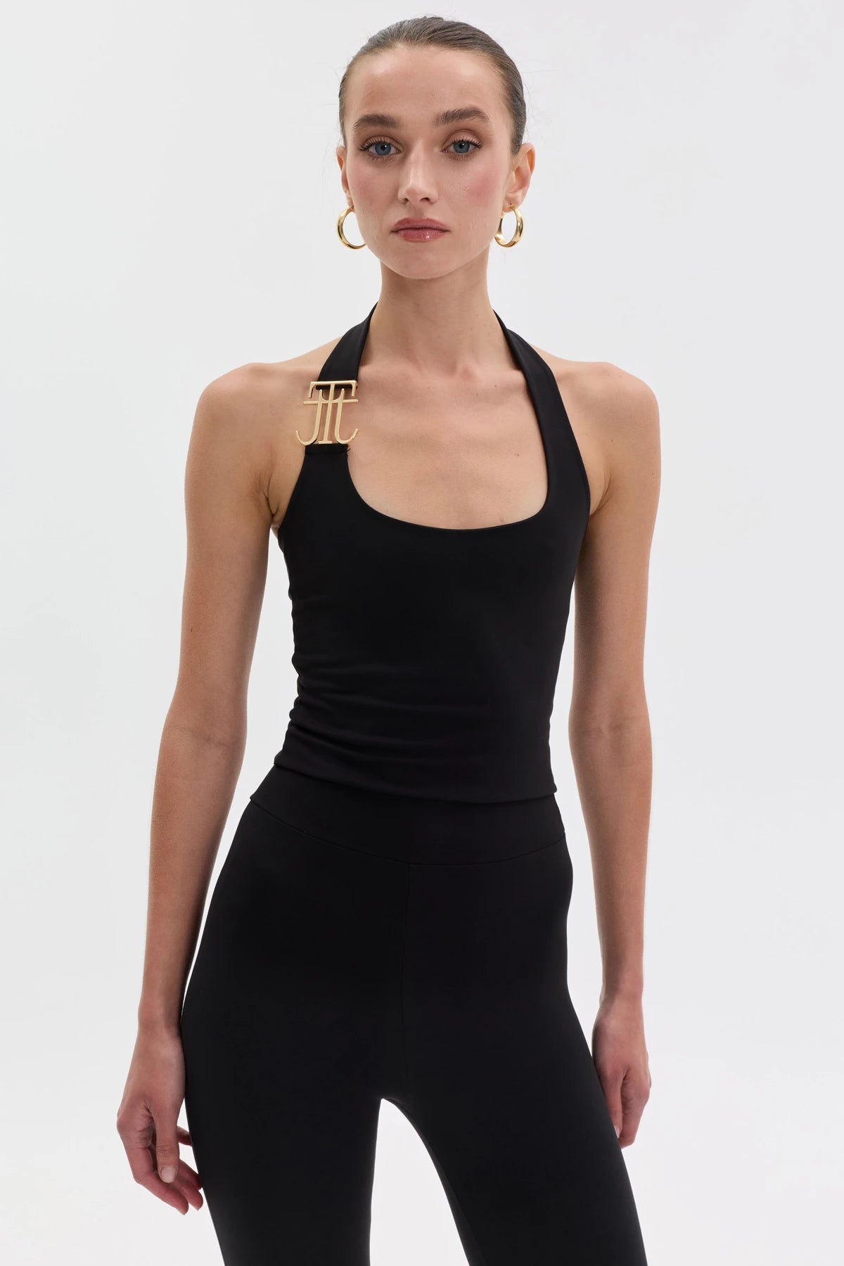 FORM HALTER YAKA LOGOLU CROP TOP