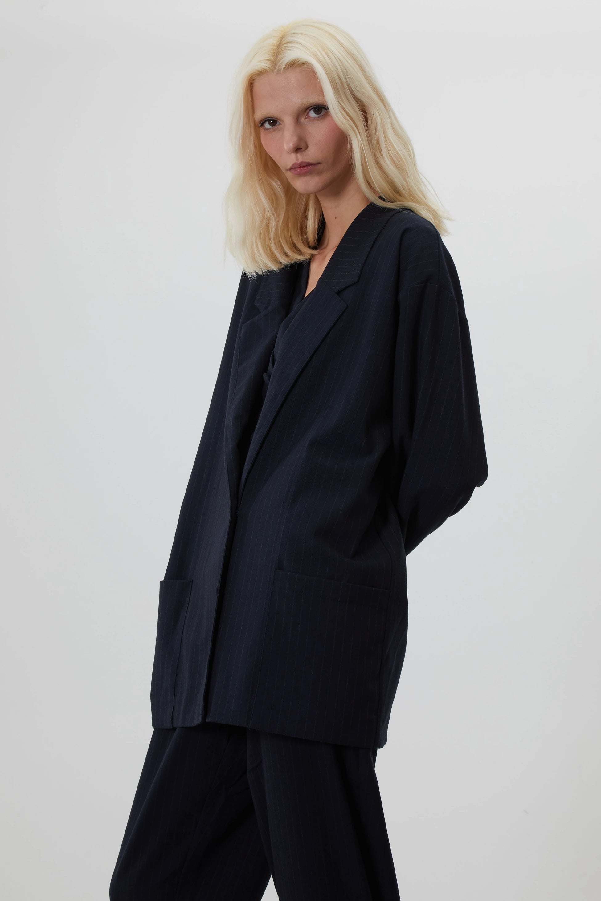 KLASİK OMUZLARI DÜŞÜK BLAZER CEKET