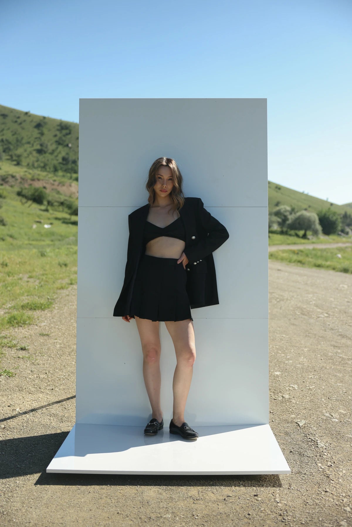 JACKIE EKSTRA OVERSIZE BLAZER CEKET & GIGI DÜŞÜK BEL PİLİLİ MİNİ ETEK TAKIM